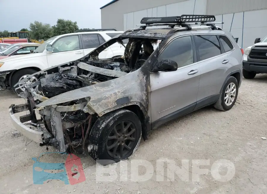 1C4PJLCS2FW689961 Photo# 1