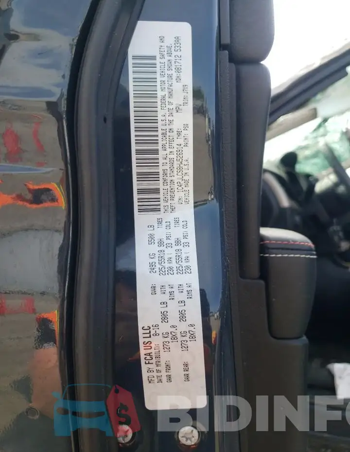 1C4PJLCS8HW526914 Photo# 12