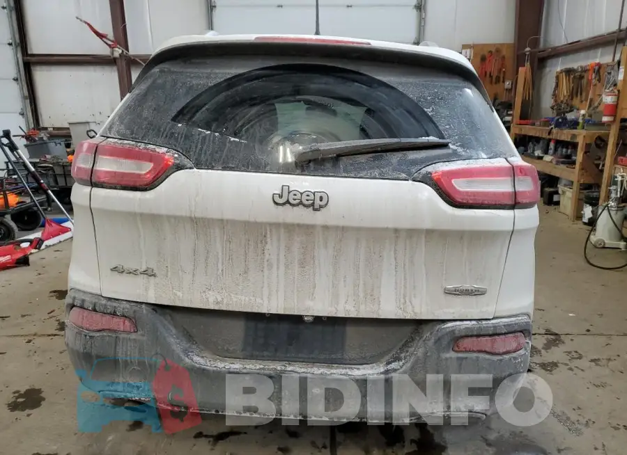 1C4PJMCB8GW100807 Photo# 6