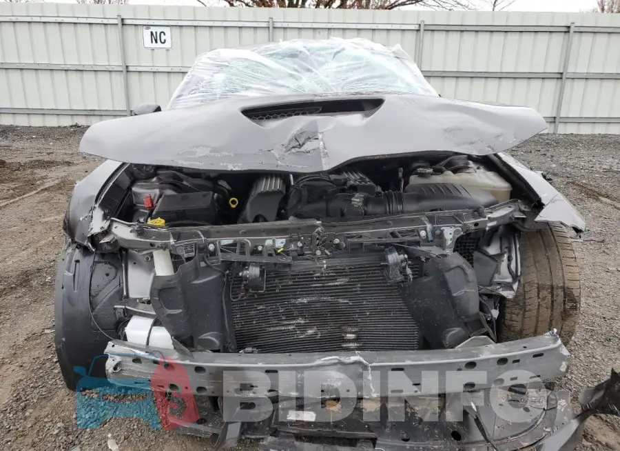 2C3CDXGJ9NH178196 Photo# 5