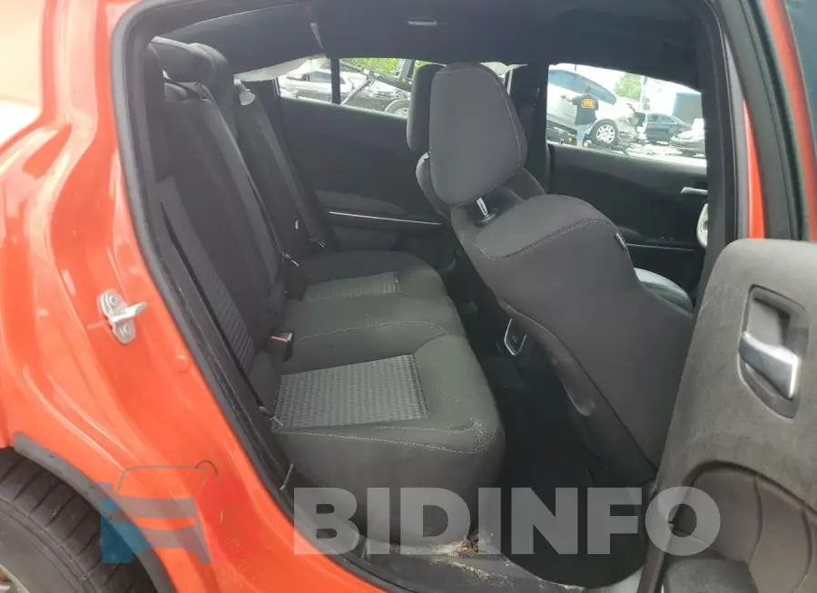 2C3CDXHG3PH603868 Photo# 10