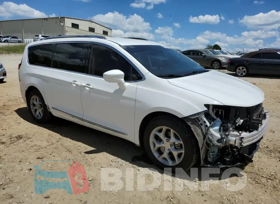 2C4RC1EG6HR500899 Photo# 4