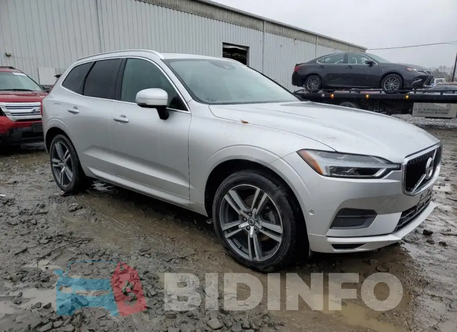 LYV102RK8KB235563 Photo# 4