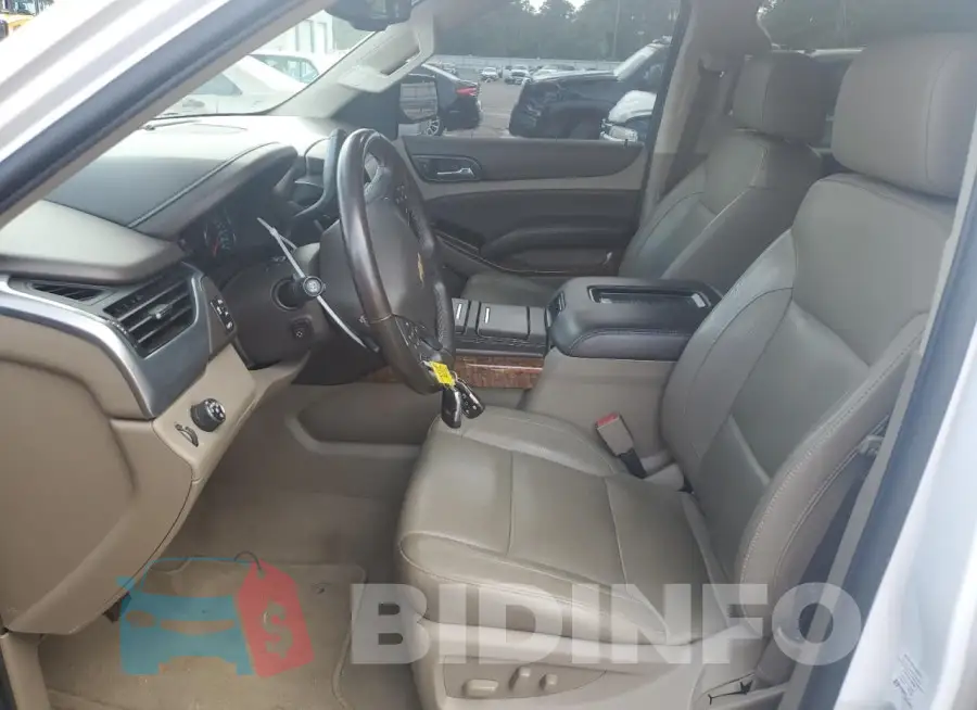 1GNSCJKC7LR207800 Photo# 7