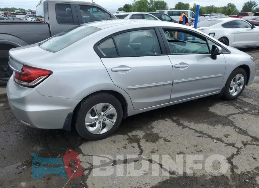 19XFB2F52FE099813 Photo# 3