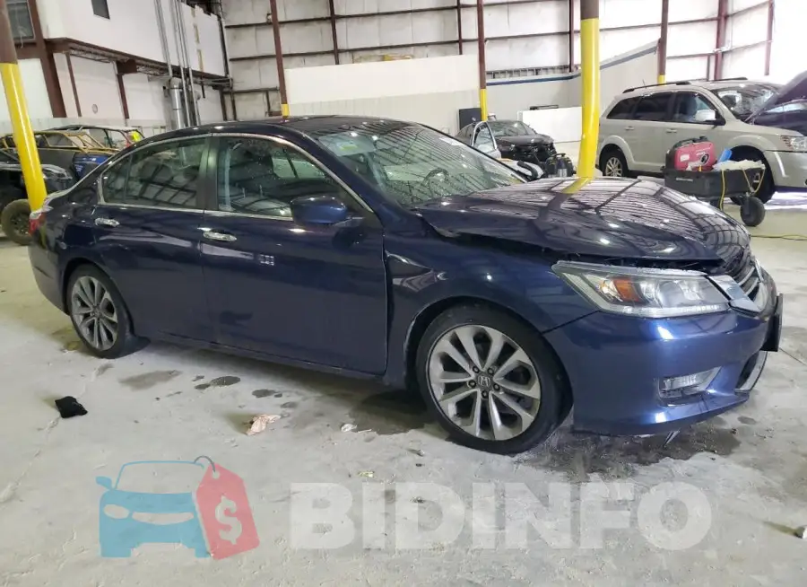 1HGCR2F58FA181645 Photo# 4