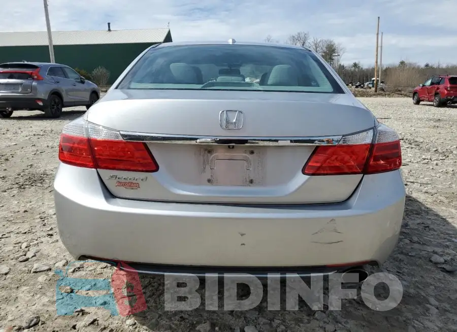 1HGCR2F85FA135569 Photo# 6