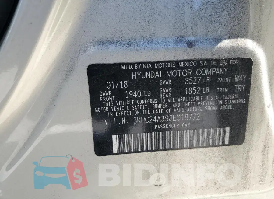 3KPC24A39JE018772 Photo# 12