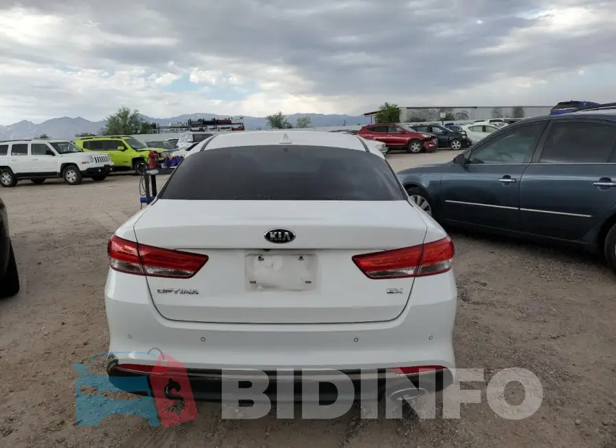 5XXGU4L33JG200046 Photo# 6