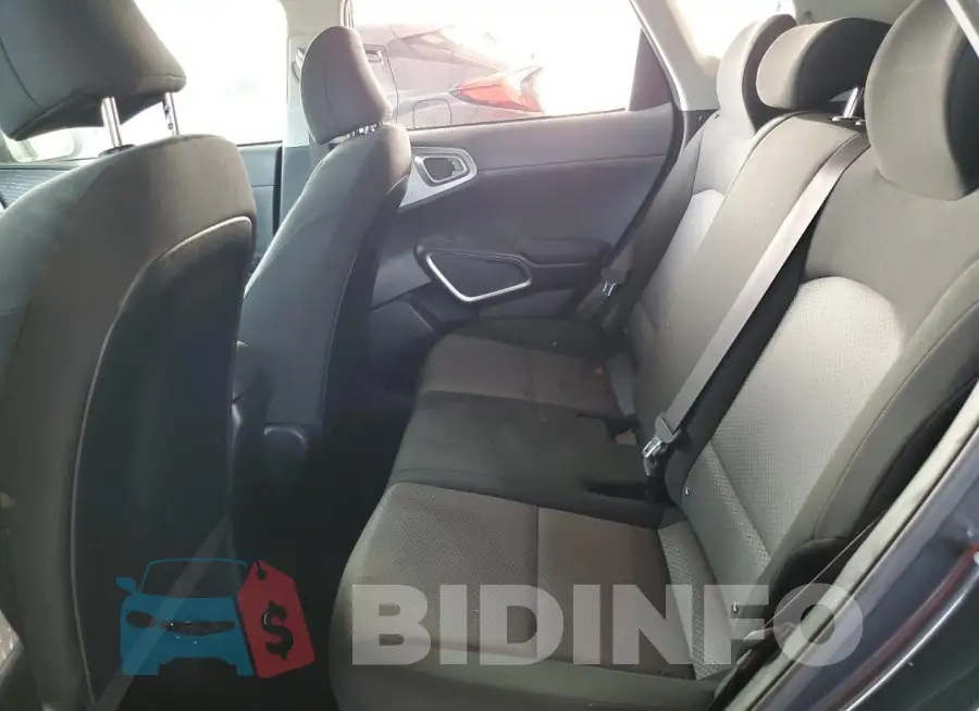 KNDJ23AU9N7811814 Photo# 10