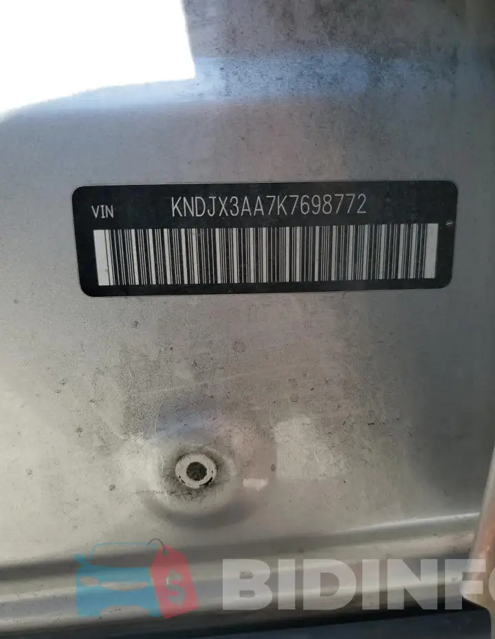 KNDJX3AA7K7698772 Photo# 12