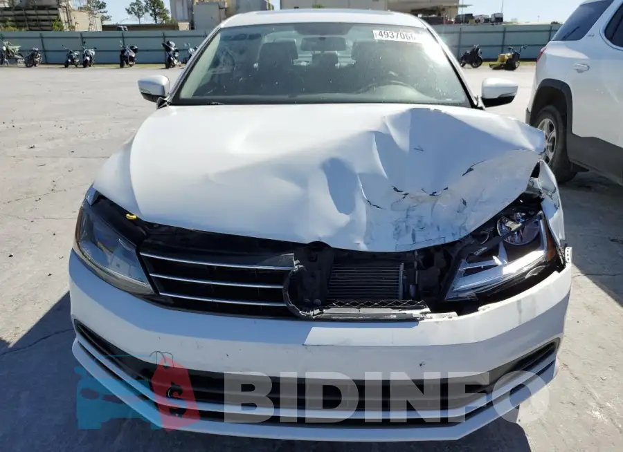 3VWDB7AJ8HM312763 Photo# 5