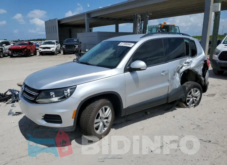 WVGAV7AX9FW512254 Photo# 1