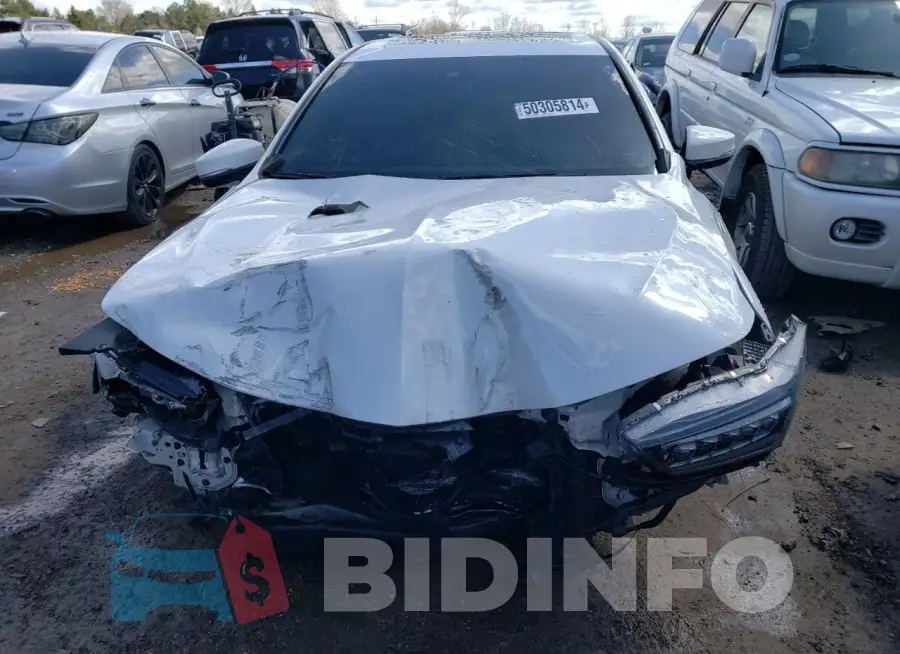 19UUB3F62KA001061 Photo# 5