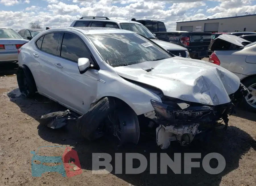 19UUB3F62KA001061 Photo# 4