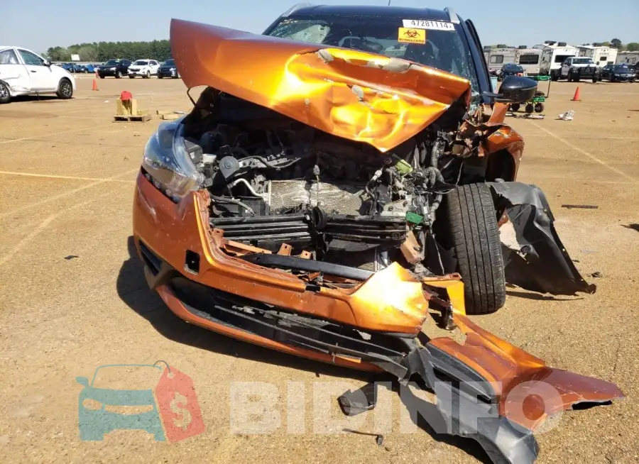 3N1CP5CU8JL546072 Photo# 5