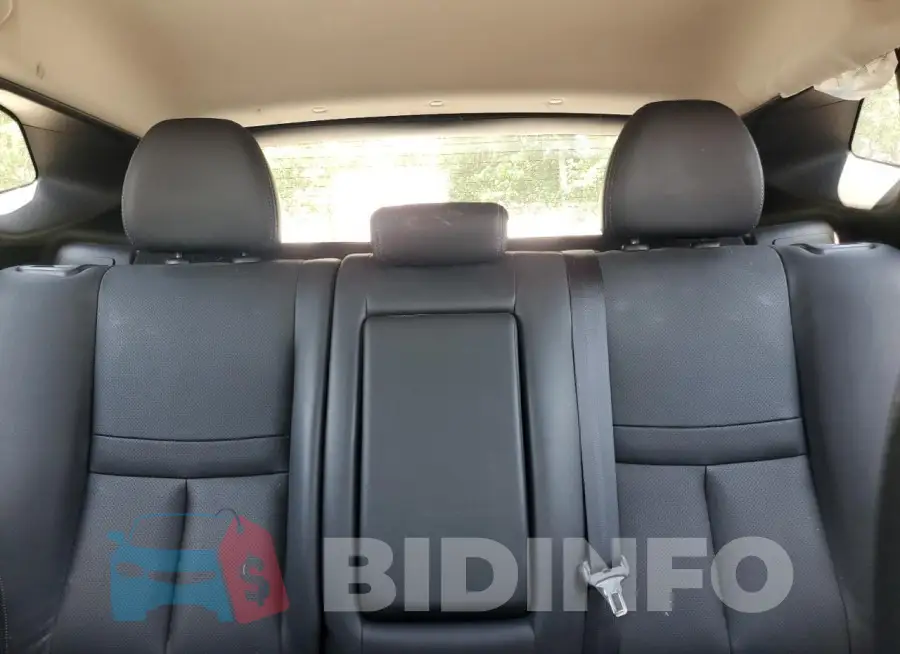 JN1BJ1CR3JW201639 Photo# 10
