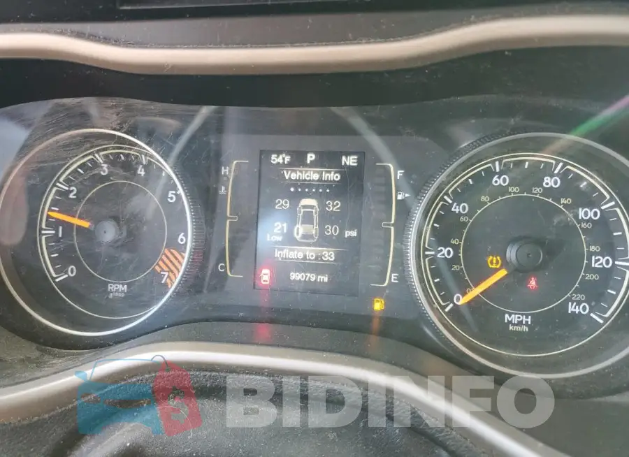 1C4PJLCB8FW637041 Photo# 9