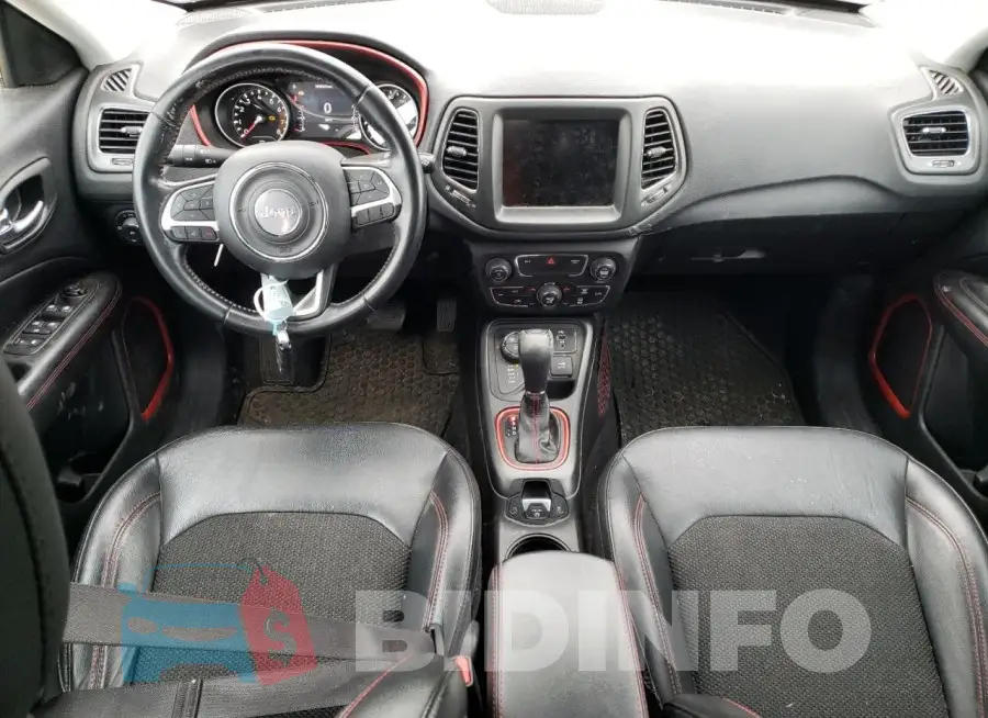 3C4NJDDB8LT208124 Photo# 8