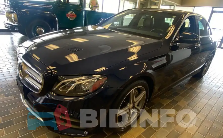 WDDZF4KB8HA041550 Photo# 2