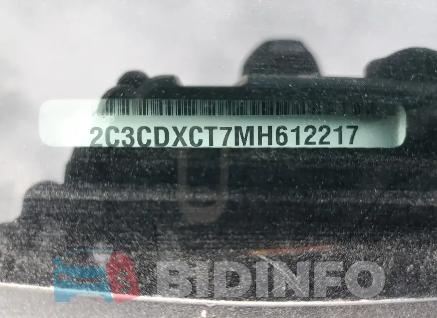2C3CDXCT7MH612217 Photo# 12