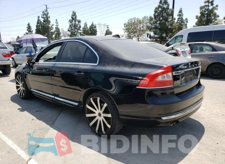 YV140MAK8F1186019 Photo# 2