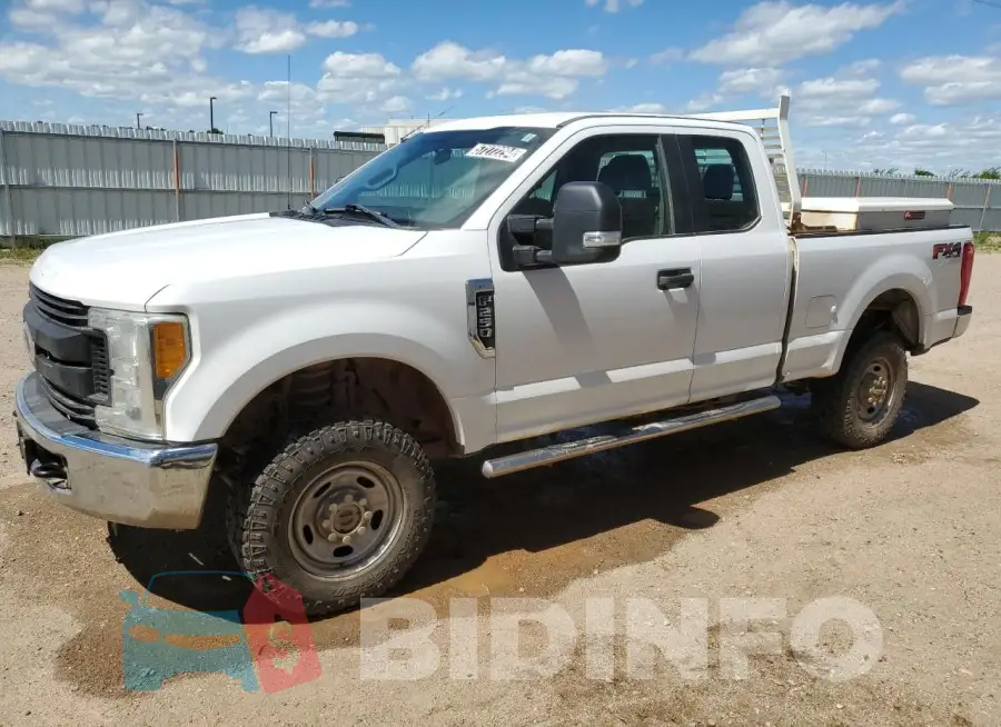 1FT7X2B62HEB37415 Photo# 1