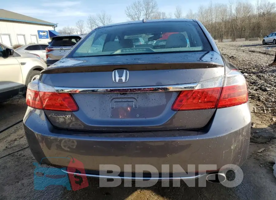 1HGCR2F82FA276213 Photo# 6