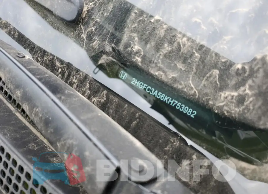 2HGFC3A56KH753982 Photo# 12