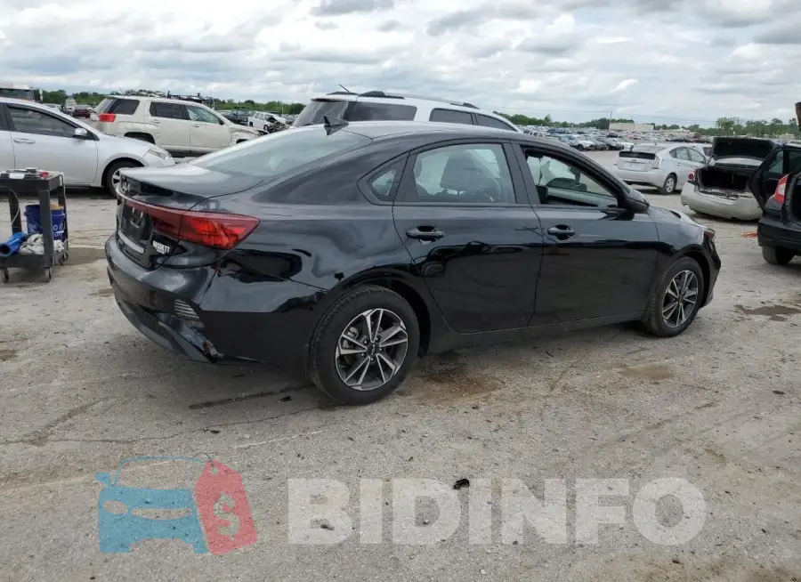 3KPF24AD2PE671748 Photo# 3