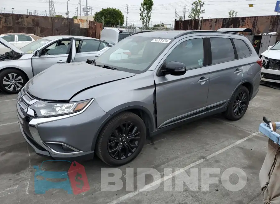 JA4AD3A32JZ046827 Photo# 1