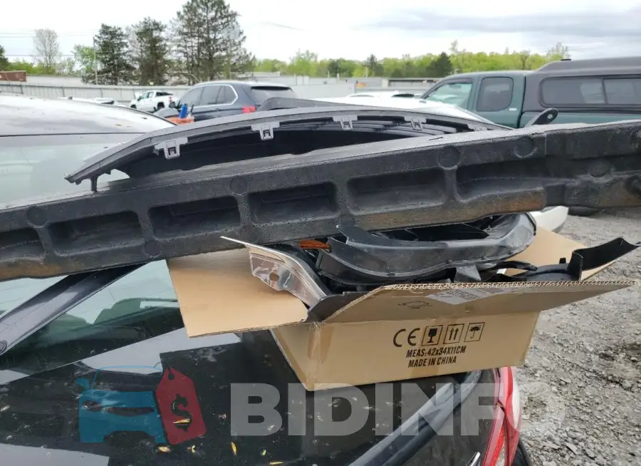 2T1BURHE9FC397241 Photo# 12