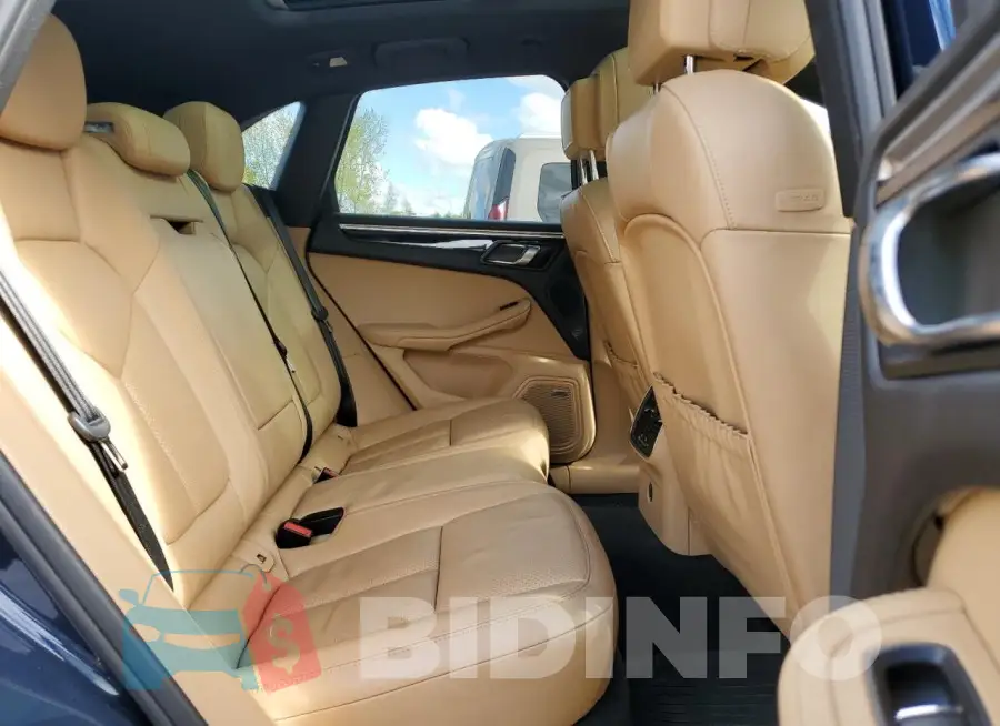 WP1AB2A57HLB18379 Photo# 10