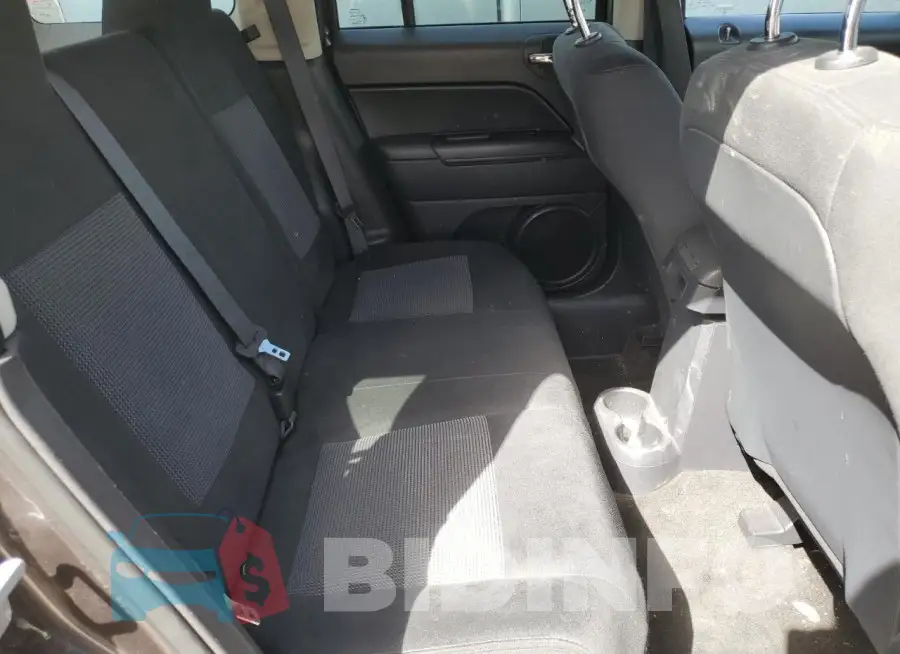 1C4NJPBB3FD115347 Photo# 11