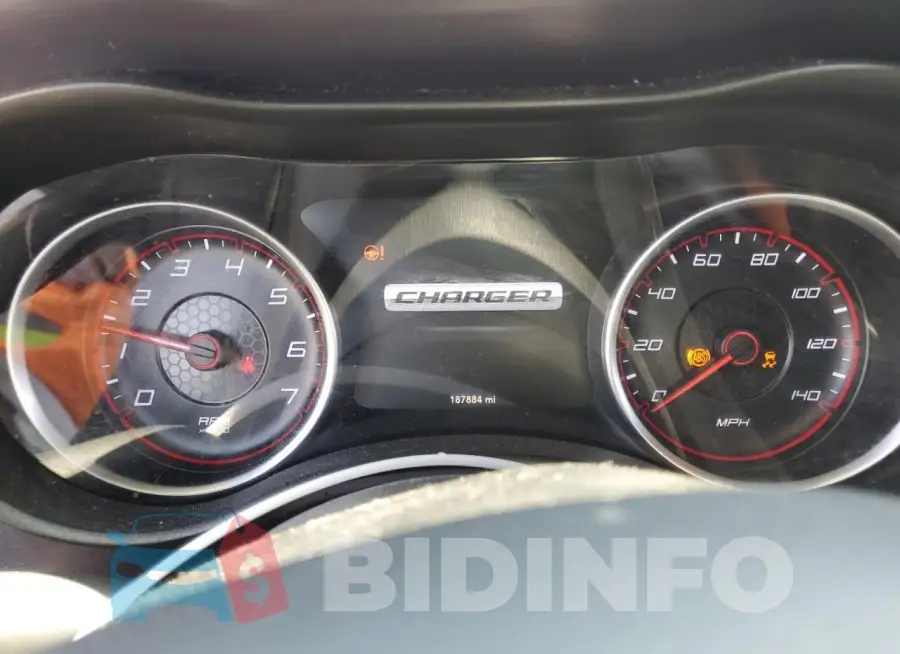 2C3CDXBG3FH858608 Photo# 9