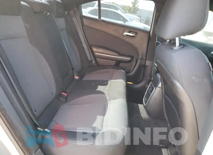 2C3CDXBG8FH870687 Photo# 10
