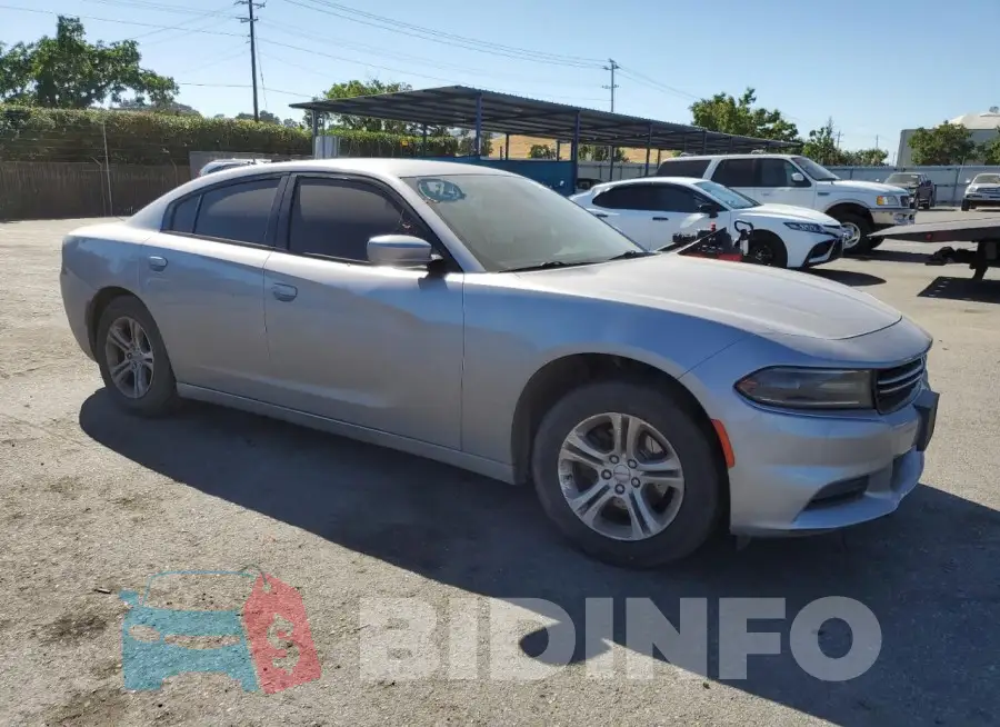 2C3CDXBG8FH870687 Photo# 4