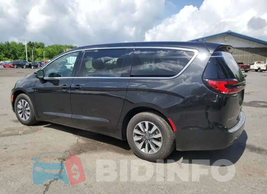 2C4RC1L74PR631332 Photo# 2