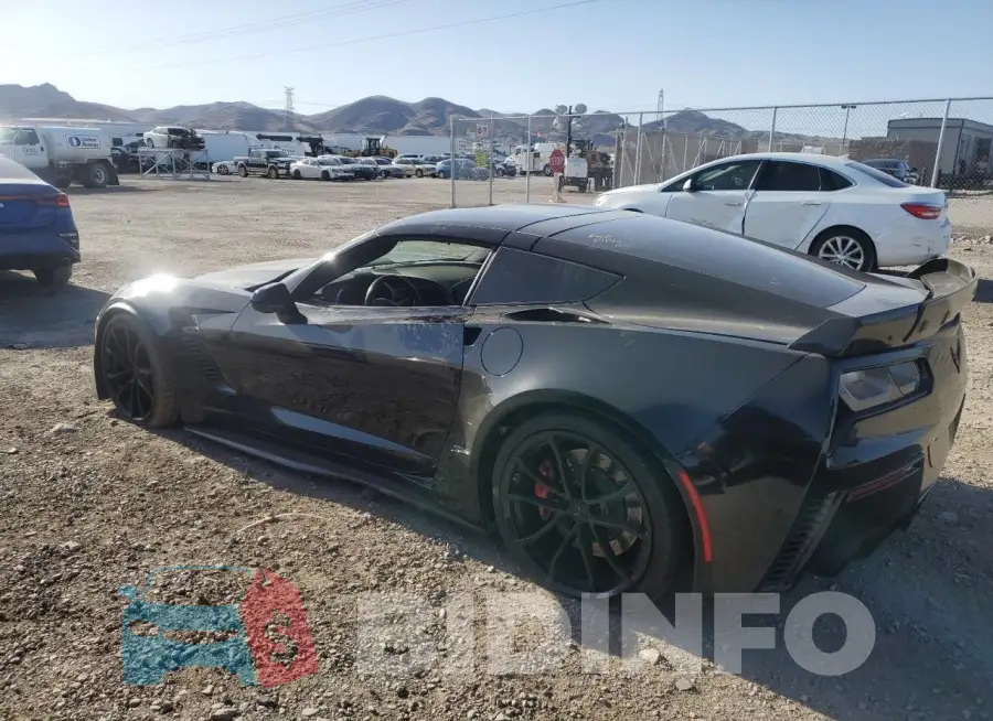 1G1YN2D67F5606429 Photo# 2