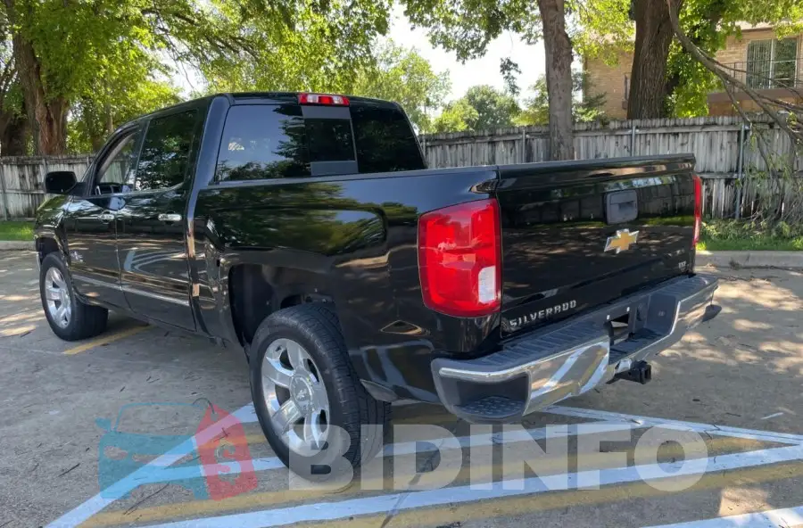 3GCPCSECXJG277384 Photo# 3