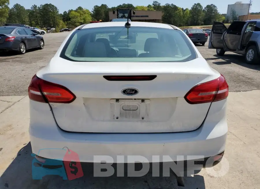 1FADP3F26FL332870 Photo# 6