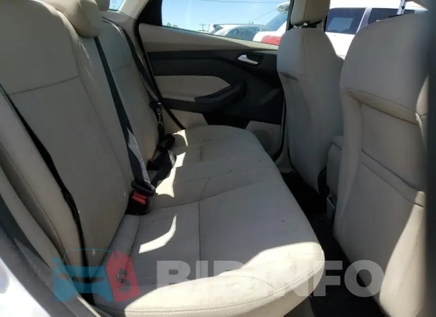 1FADP3F2XJL262363 Photo# 10