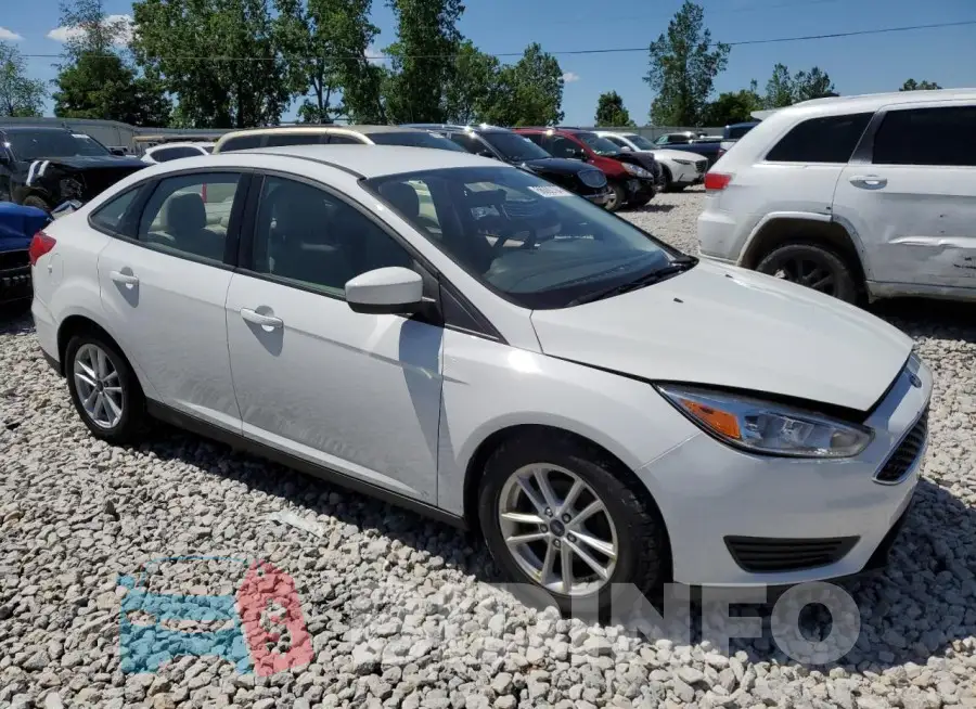 1FADP3F2XJL262363 Photo# 4