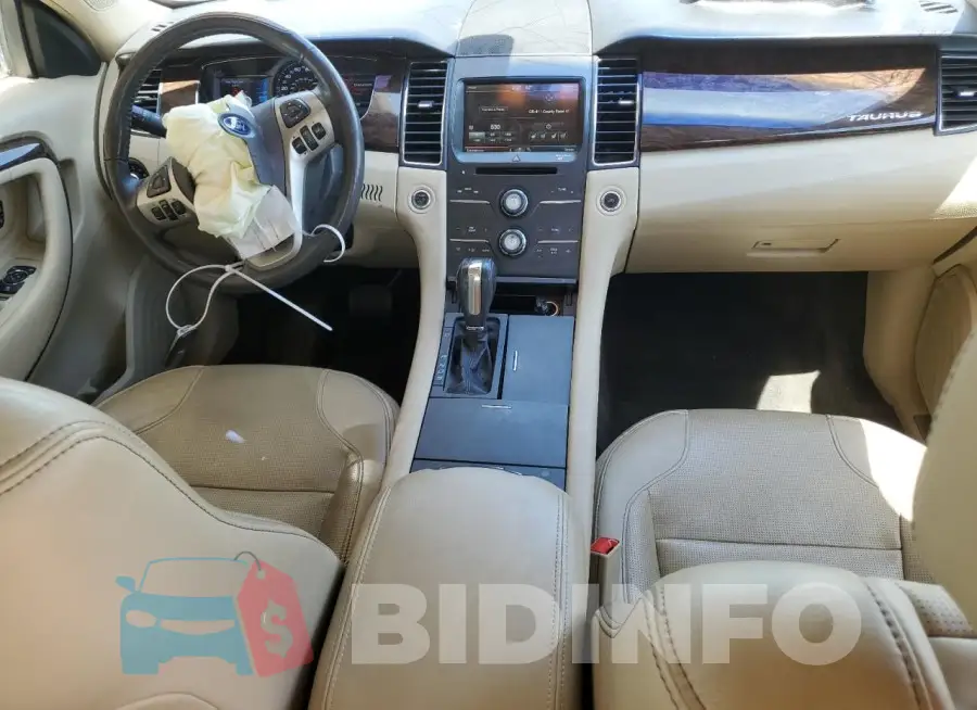 1FAHP2F89FG170774 Photo# 8