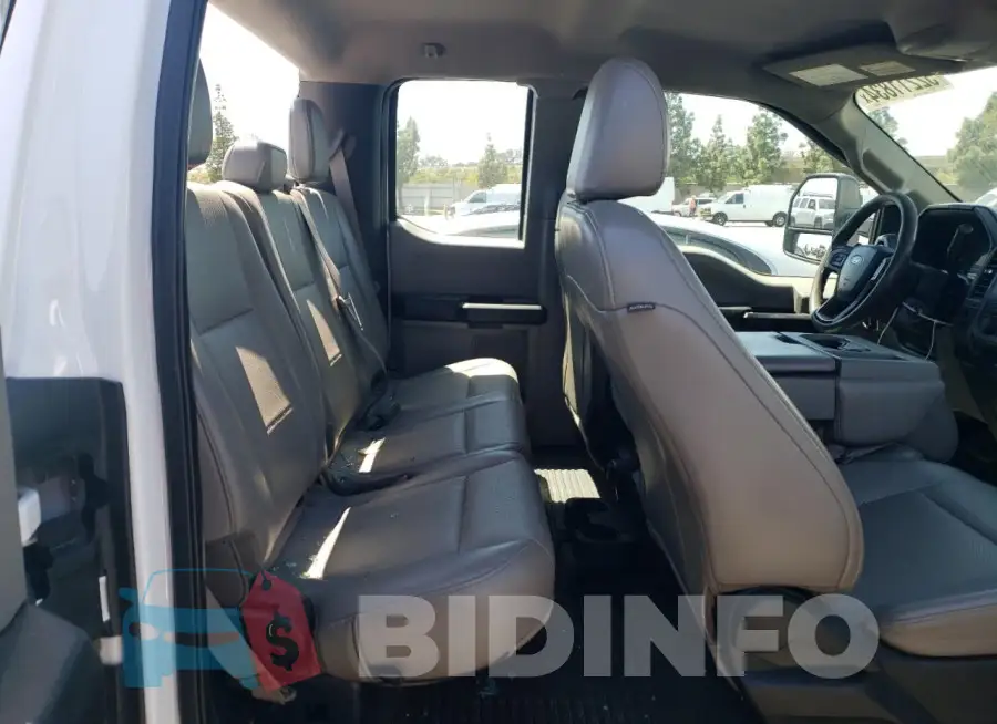 1FT7X2A63KEF65633 Photo# 10