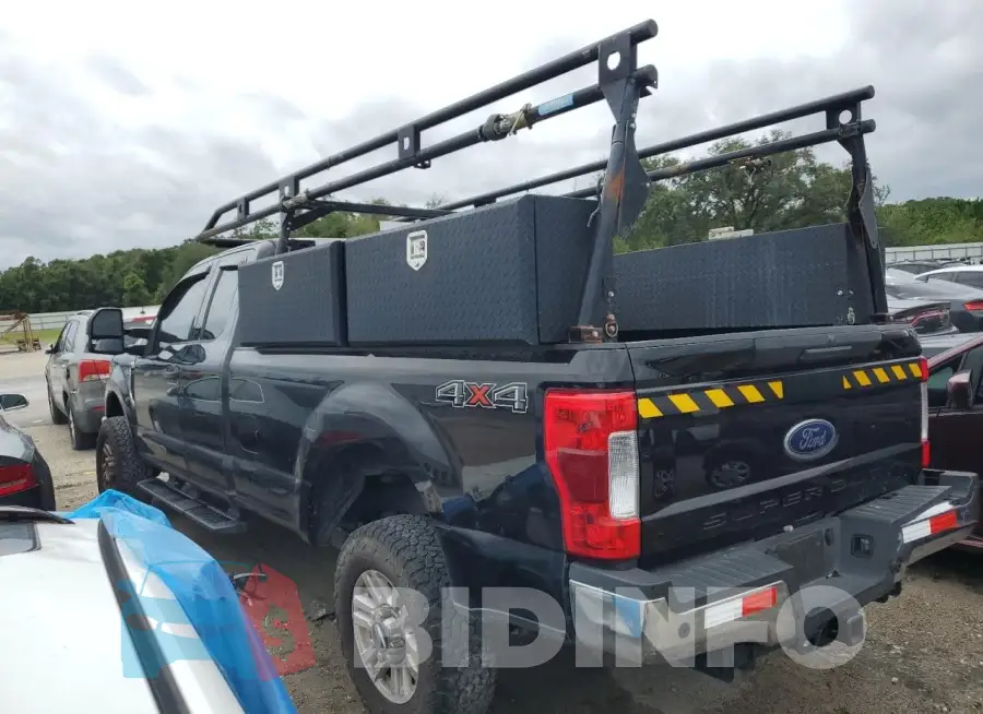 1FT7X2B65KEF84411 Photo# 2