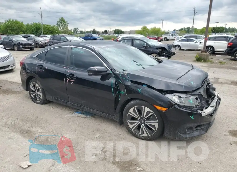 19XFC1F38HE032254 Photo# 4