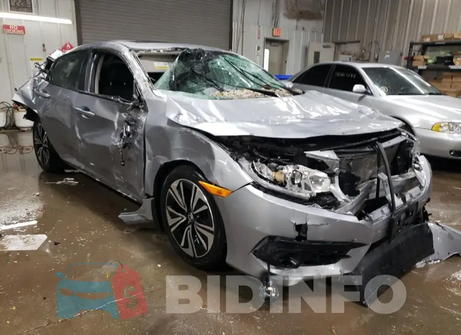 19XFC1F76HE022826 Photo# 4