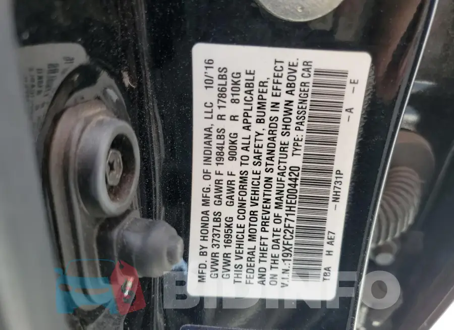 19XFC2F71HE004420 Photo# 12