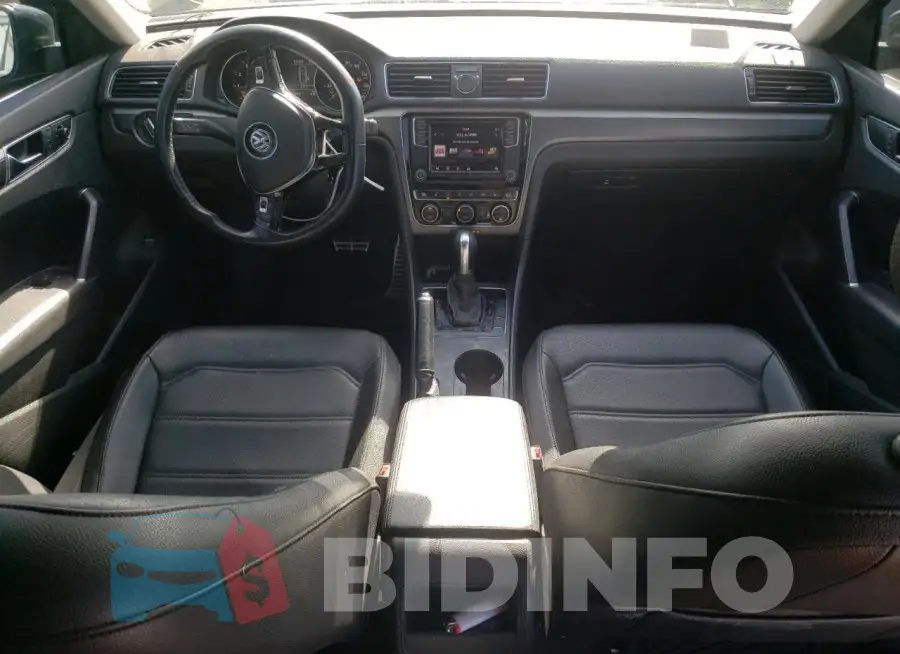 1VWDT7A32HC075655 Photo# 8